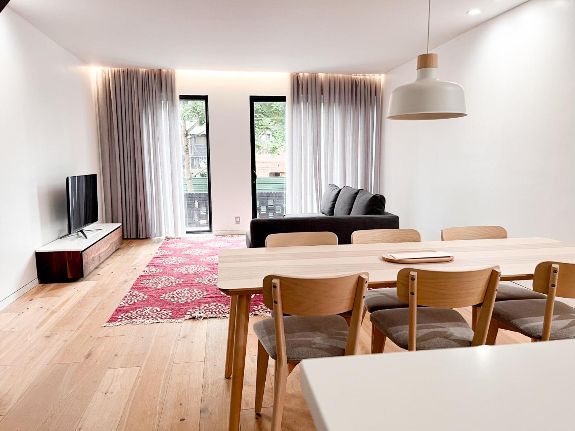 Modern, Charming, Spacious 3-bedroom Retreat In Brooklyn With Rem-casa Appartamento New York